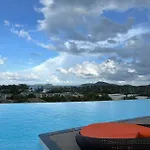Spacious Apartment 600M From The Beach