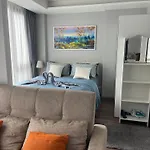 6Th Avenue Surin Beach