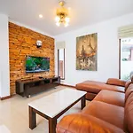 Pool Villa Tambon Patong