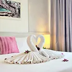 ON Hotel Phuket - SHA Plus