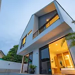 Modern 4Br Villa With Private Pool In Bangtao