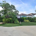 Villa Mimosa 1, Splendid 4 Bedroom Master Ensuite