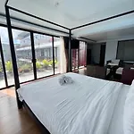 Z&Z House