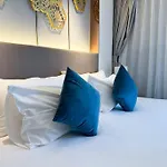 5 Rated Resort Kids Club Gym 5 Restaurants C137