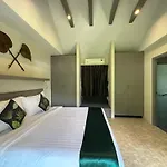 Sakoo Valley Naithon Beach