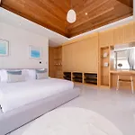 Lux Pride 2 - Luxury Pool Villas Near Laguna