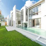 Lux Pride 2 - Luxury Pool Villas Near Laguna