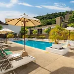 Beachside Apt. Short Walk To Nai Harn Beach - 2Br