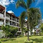 Beachside Apt. Short Walk To Nai Harn Beach - 2Br