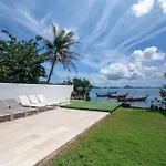 拉威eva8 三卧海边别墅 近拉威海鲜市场