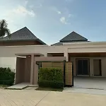 Luxury Breeze Villa With Private Pool & Maid