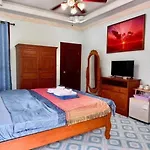 Majestic Villas Guesthouse Phuket.