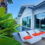 Contemporary 3Bd Safari Villa Near Nai Yang Beach