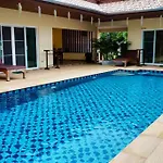 6 Bedroom And 1 Living Room Villa With Private Pool