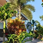 Batikseafood Airport & Room