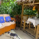 Oasis Villa Suites & Rooms