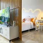 Scenic Condo 50 Sqm Karon
