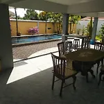 2,5 Zimmerwohnung Mit Pool Und Pavillon