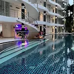 B6 - 1 Bedroom 1 Bathroom At Karon Phuket