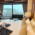 Sea View Apartment With Jacuzzi At Patong Tower