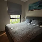 New Apartment With A Picturesque View At The Title V
