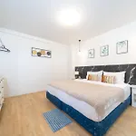 Private Pool Villa Patong Beach Bangla