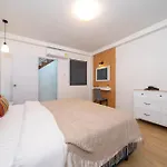 Private Pool Villa Patong Beach Bangla