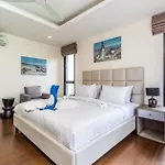 Laguna Park Villa With Rooftop Pool By Lofty