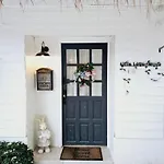Little Latte House - Chalong