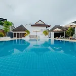 The Sands 2 Bedroom Apartment Naiharn