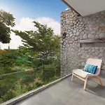 Private & Modern 4Br Pool Villa Otero, 3 Levels Of Comfort With Greenery Views, Kamala