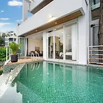 Patong Win House Villa
