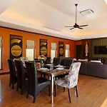 Villa Sri Suri