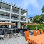 See Sea Villa Hotel