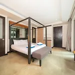 Luxurious Villa Near Bangtao Beach