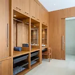Modern Masterpiece With Tropical Flair! 5Br Villa Trinity C4