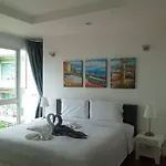 618-Penthouse 3 Bedrooms Walking To Patong Beach