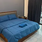 Chalong Paradise Guesthouse
