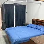 Chalong Paradise Guesthouse