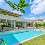 Trichada Breeze, 4-Br Newly Renovate & Spacious, 15 Min To Layan Beach