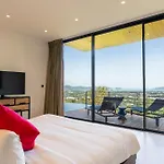 Villa Maan Ingfah 5Br Hilltop Pool Villa With Panoramic Chalong Bay Views