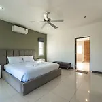 V161 4Br Heart Of Rawai, Large Pool , Pool Table