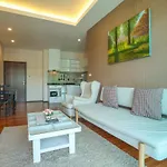 C130 Chic Condo Just 100M From The Shore