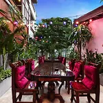 Tuna Boutique Hotel