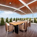 Spacious 4Bedroom Penthouse Condo
