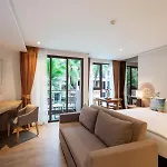 Peaceful & Cozy Room With Your Perfect Phuket Stay C170