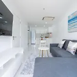 Patong Luxury Apartment 2 Minutes From The Beach