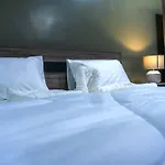 Green Crab House Stay