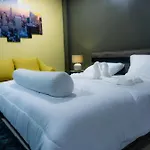 Green Crab House Stay