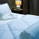 Green Crab House Stay